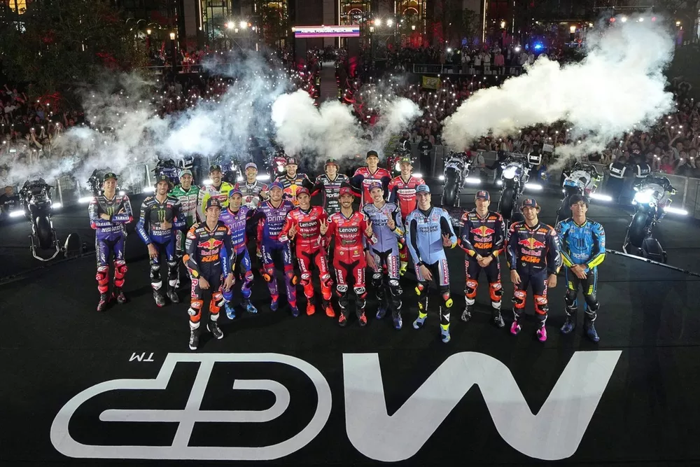 Riders group photo