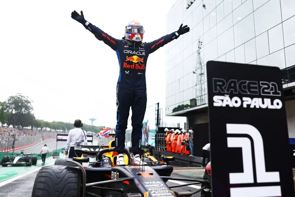 Race winner Max Verstappen, Red Bull Racing