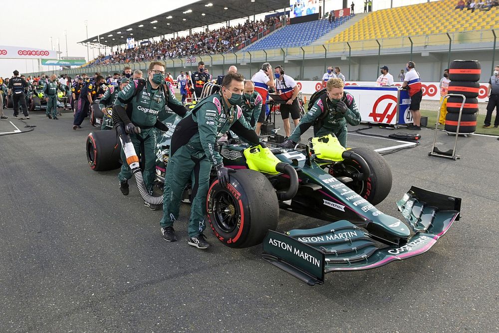 Sebastian Vettel, Aston Martin AMR21, arrives on the grid