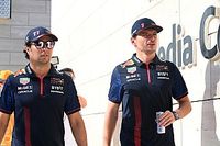 Checo P&eacute;rez y Verstappen niegan problemas entre Horner y Marko