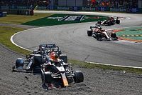 Hamilton, ofendido porque Verstappen no fue a ver c&oacute;mo estaba