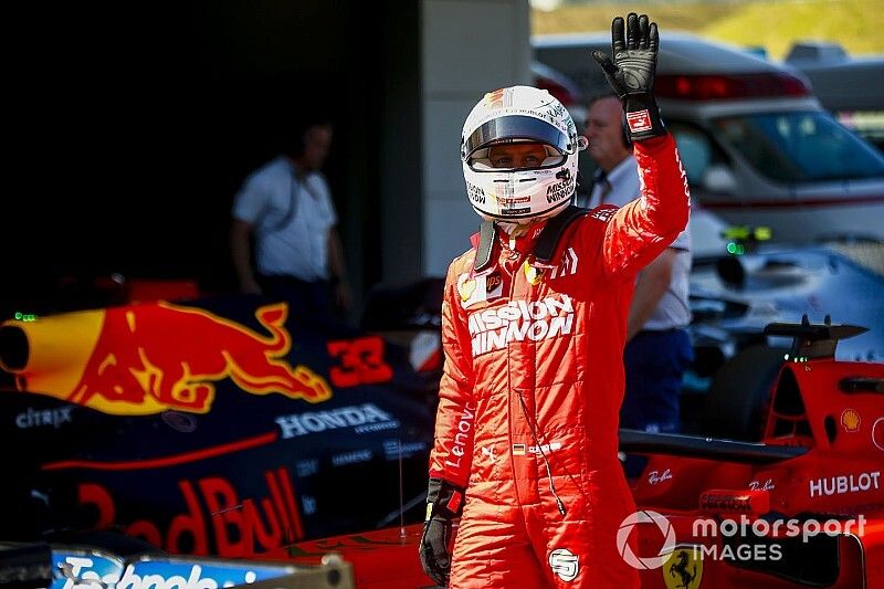 Ganador de la pole Sebastian Vettel, Ferrari celebra