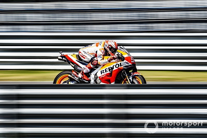 Márquez: “Con estas motos es difícil caerse como lo ha hecho Lorenzo”