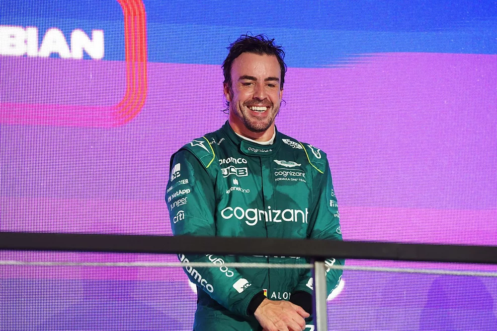 Fernando Alonso, Aston Martin F1 Team, provisionally 3rd position, on the podium
