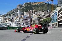 Dublet Ferrari w FP2