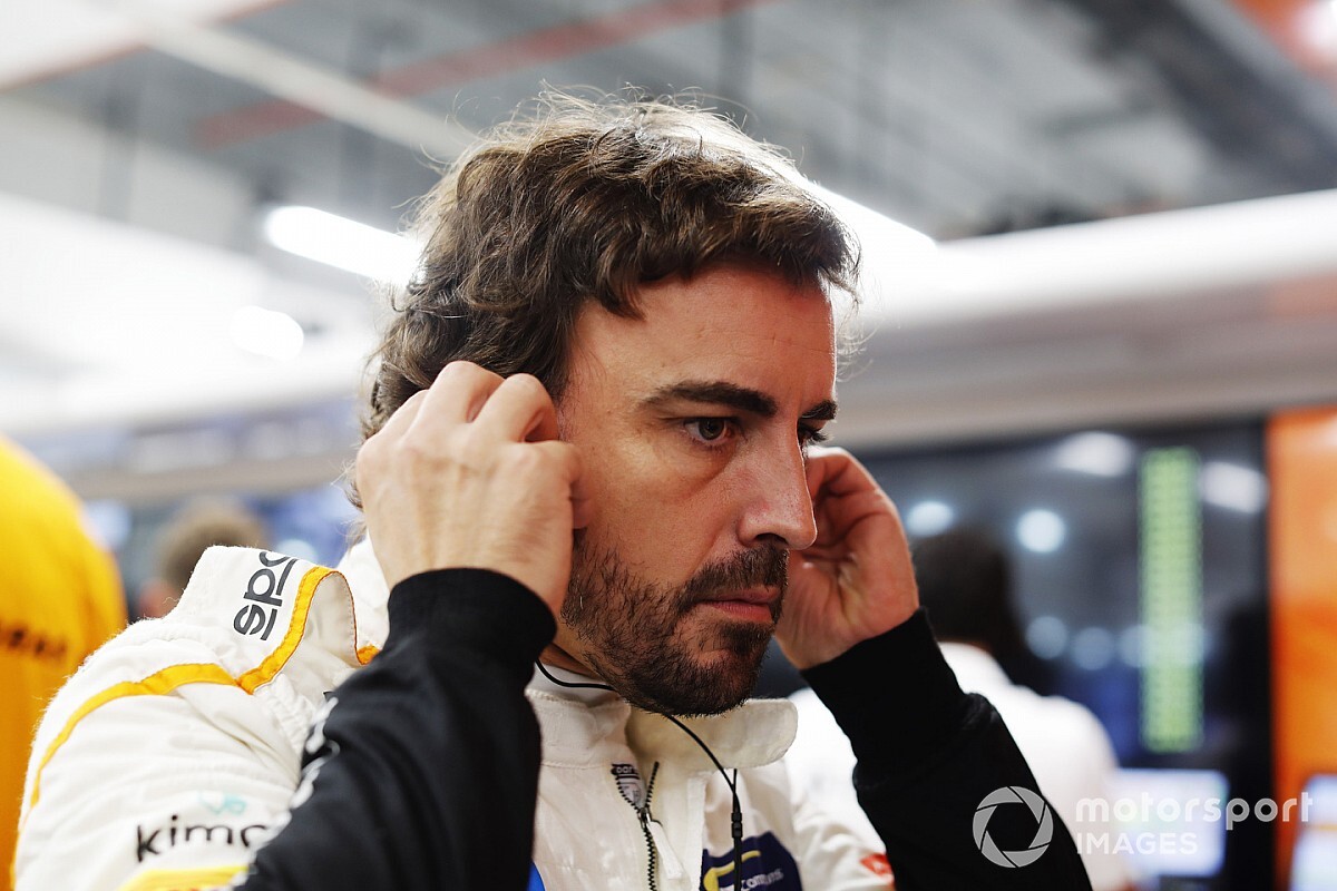 Alonso végig ott állhat a McLaren mellett - a visszatérést sem zárhatjuk ki