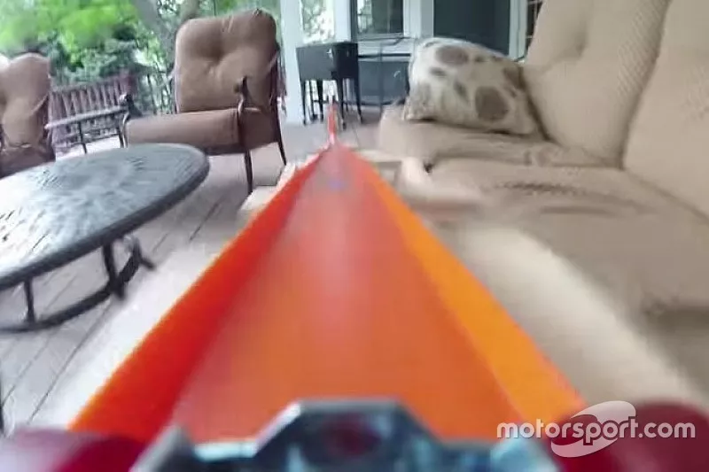 Hot-Wheels-Kurs im Garten (Screenshot)