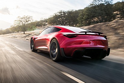 Koenigsegg розчарований розгоном Tesla Roadster