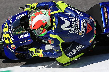 MotoGP Italia: Rossi torehkan rekor pole, Marquez keenam