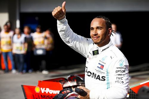 Ferrari, "muy halagado" por el inter&eacute;s de Hamilton y otros