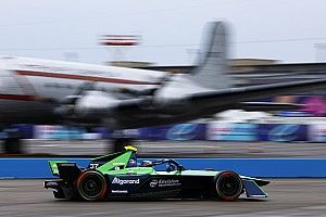 Formuła E z aktywistami na torze