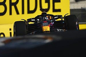 Verstappen, "muy contento" con el equilibrio de su Red Bull RB19