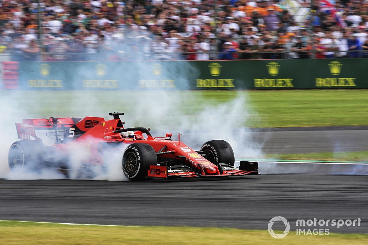 Vettel in crisi: � la disillusione Ferrari del campione tedesco?