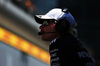 Bottas prueba con un McLaren F1 en Barcelona