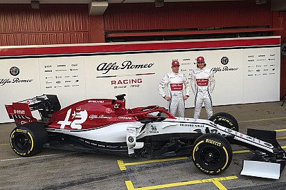 Alfa Romeo und Haas präsentiert: So sieht Räikkönens neuer C38 aus
