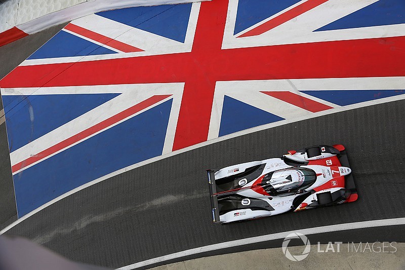 Silverstone, qualifiche: Conway e Lopez in gran forma conquistano la pole per la Toyota