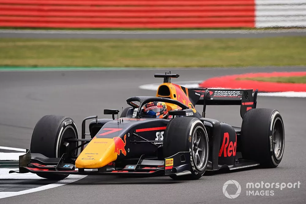 Yuki Tsunoda, Carlin 
