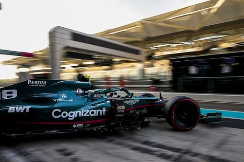 V&iacute;deo: Vettel y Stroll preparan sus asientos para el AMR22 de F1 2022