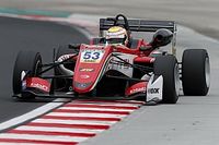 Ilott y Eriksson compartir&aacute;n las poles para el domingo en Hungr&iacute;a 