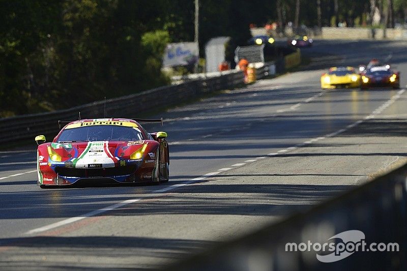 #71 AF Corse Ferrari 488 GTE: Davide Rigon, Sam Bird, Miguel Molina