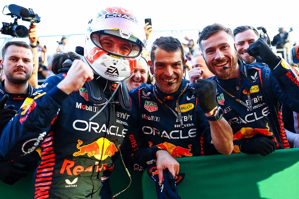 Ganador de la carrera Max Verstappen, Red Bull Racing