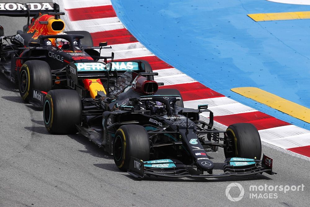 Lewis Hamilton, Mercedes W12, Max Verstappen, Red Bull Racing RB16B