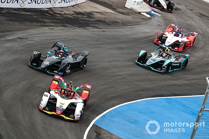 Di Grassi: FE, yeni Gen2 araçlarıyla tam gaz gidilmesiyle ‘’öngörülemezliğini’’ kaybediyor