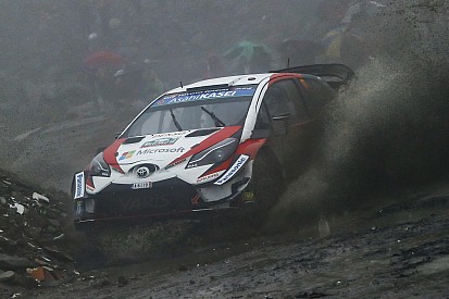 Galles, PS16: clamoroso ritiro di Tanak! Ogier vola in testa alla gara