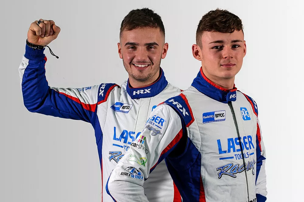 Dexter Patterson, Aiden Moffat, Racing Infiniti