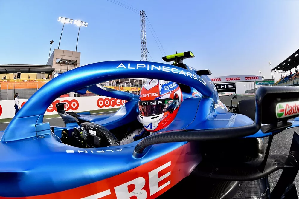 Esteban Ocon, Alpine A521, llega a la parrilla