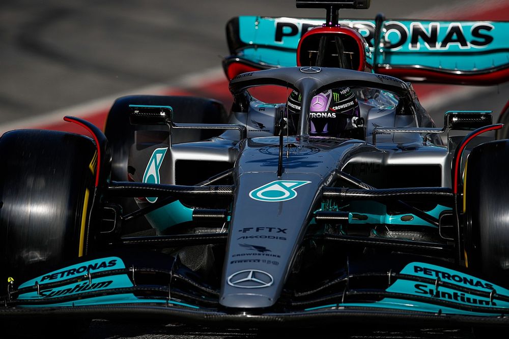 Lewis Hamilton, Mercedes W13