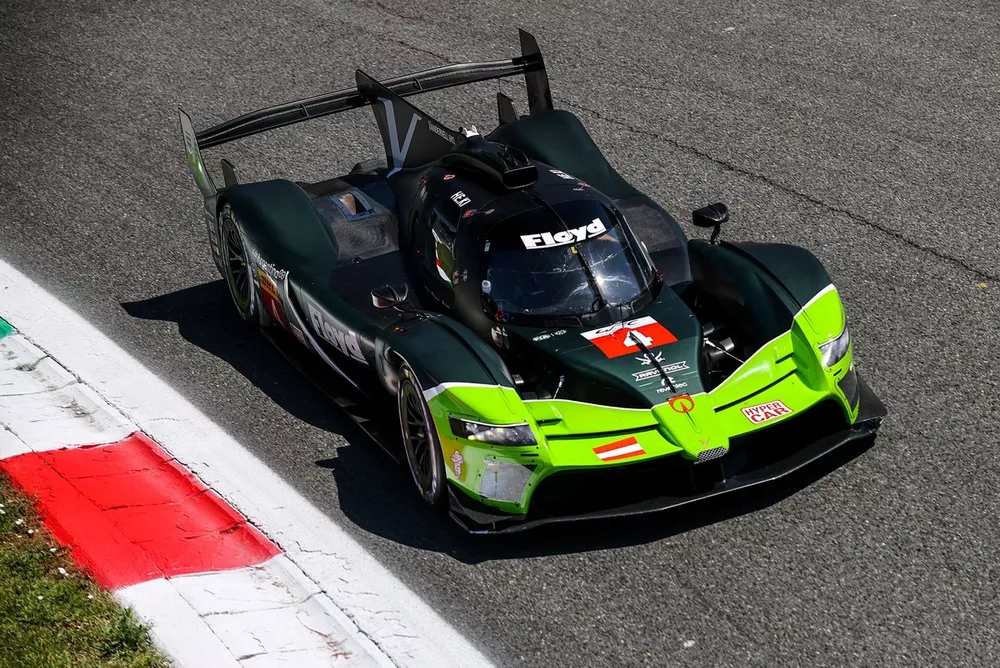 #4 Floyd Vanwall Racing Team Vanwall Vandervell 680: Esteban Guerrieri, Tristan Vautier, João Paulo de Oliveira
