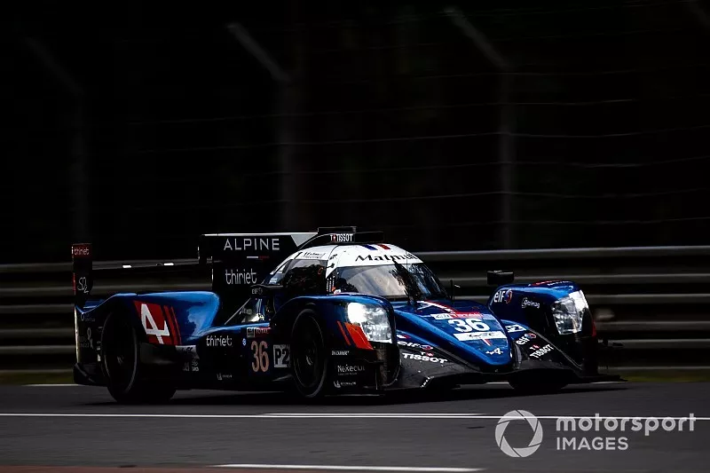 #36 Signatech Alpine, Alpine A470-Gibson: Nicolas Lapierre, Andre Negaro, Pierre Thiriet 