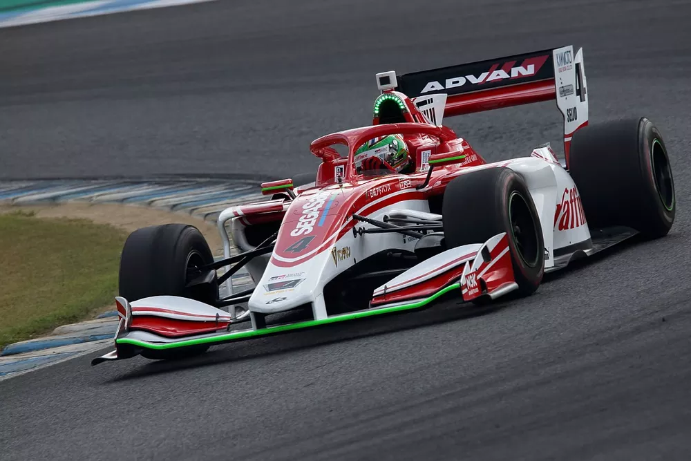 Sacha Fenestraz, Kondo Racing