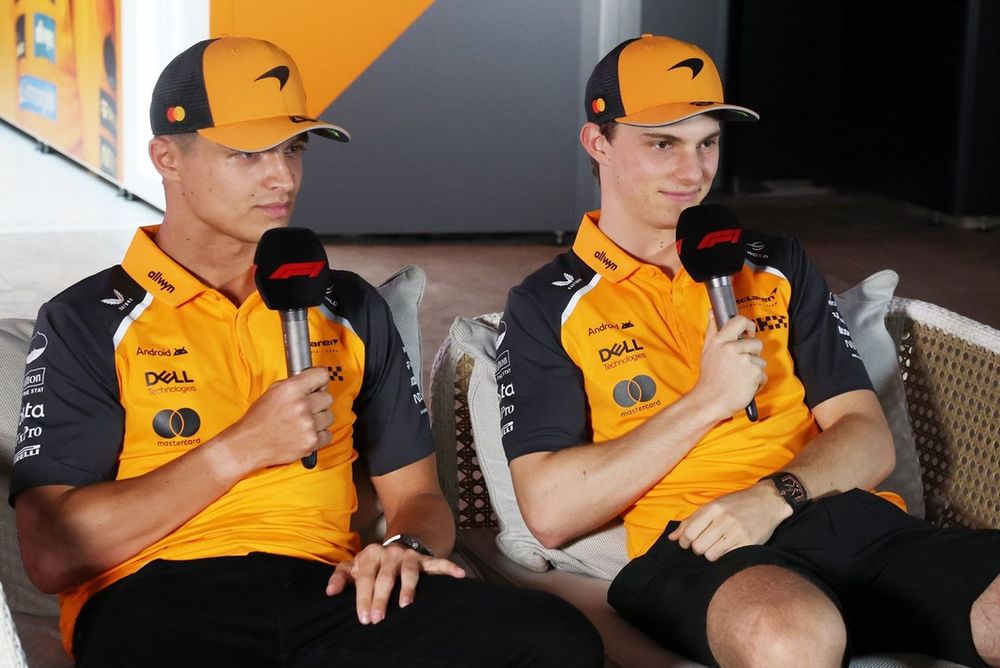 Lando Norris, McLaren, Oscar Piastri, McLaren