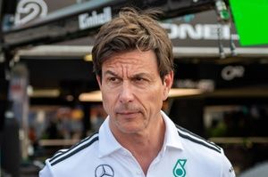F1 - Após 'flerte intenso', Wolff 'desdenha' de Verstappen: "Mercedes não precisa dele agora"
