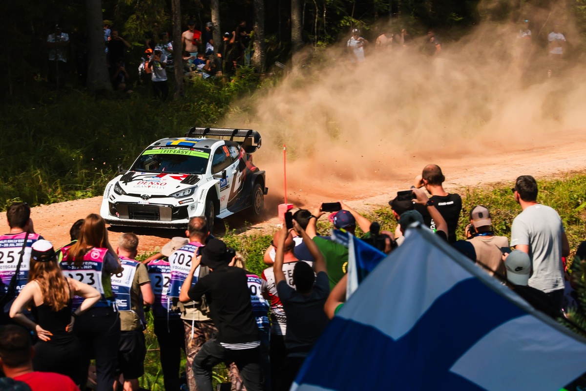 Oliver Solberg accentue son avance au Rallye d'Estonie