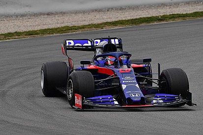 2019 Barcelona testi 3. gün: Kvyat harika turuyla lider, Raikkonen ikinci