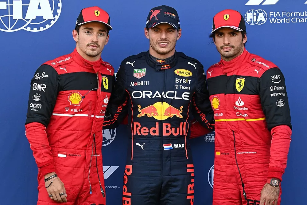 Polesitter Max Verstappen, Red Bull Racing, second Charles Leclerc, Ferrari, third place Carlos Sainz, Ferrari