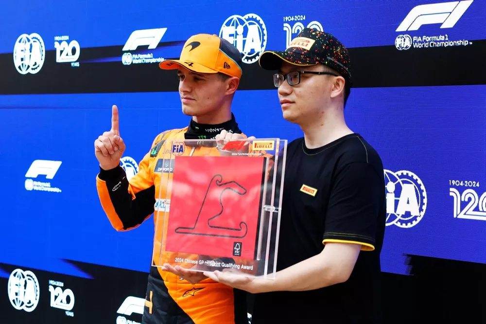 Sprint Pole man Lando Norris, McLaren F1 Team, receives his Pirelli Sprint Qualifying Award