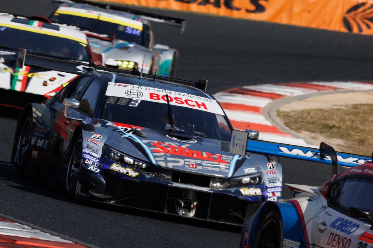 ドライバーふたり揃って”復帰戦”の100号車STANLEY、いきなりの3位