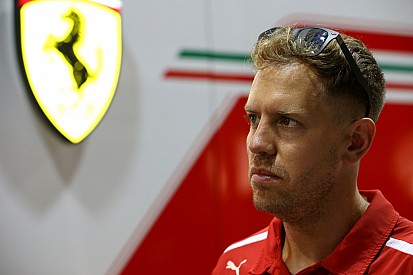 Vettel says he is his "biggest enemy" in F1 title fight