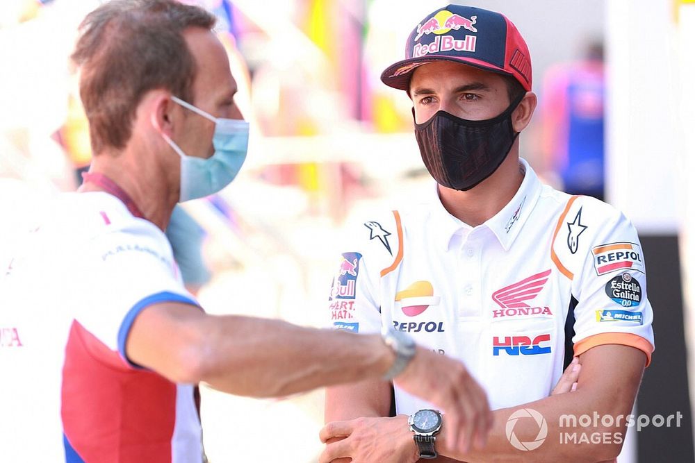 Alberto Puig, director del equipo Repsol Honda, Marc M&aacute;rquez, equipo Repsol Honda