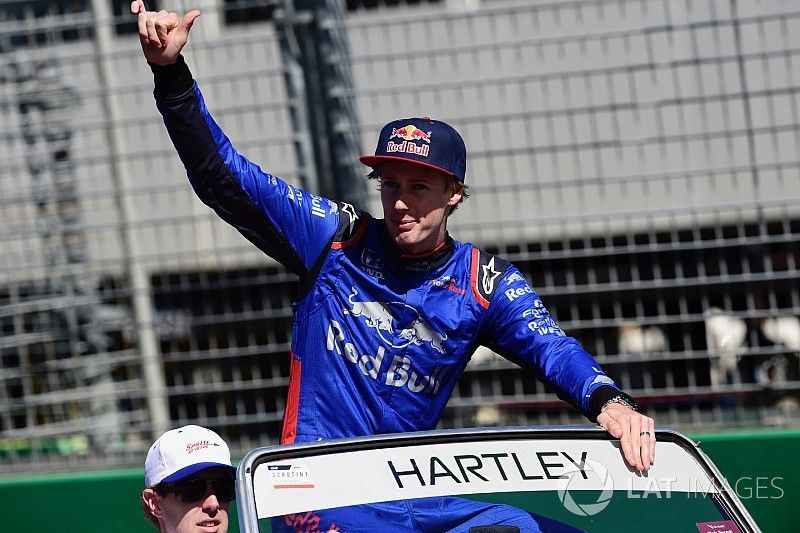 Brendon Hartley, Scuderia Toro Rosso en el desfile de pilotos