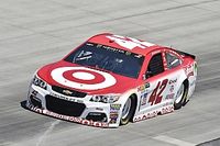 Larson marc&oacute; el camino en la pr&aacute;ctica final, con Su&aacute;rez 8&deg;