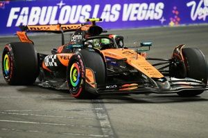F1: Norris lidera TL2 marcado por bandeira vermelha em Las Vegas; Bortoleto é 20º