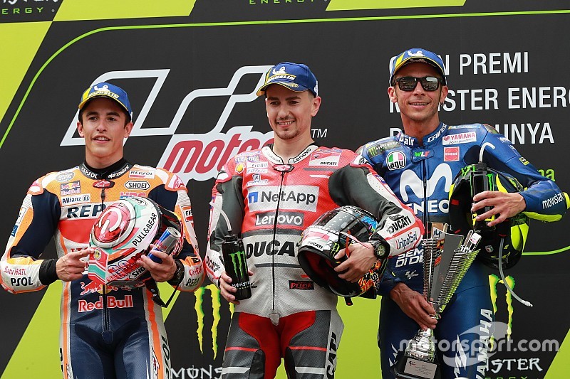 Rossi: “Si yo fuera jefe de un equipo, me gustaría tener a Márquez y a Lorenzo”
