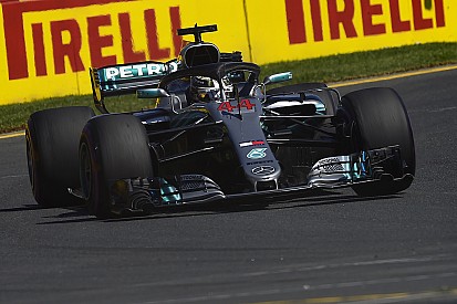 Hamilton fecha sexta-feira como o mais rápido do dia