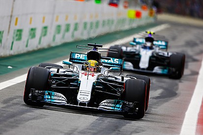 Massa: Mercedes 2018'de tamamen Hamilton'ı destekleyecek