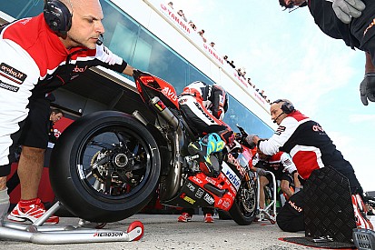 Pirelli défend 14 ans de développement continu en Superbike